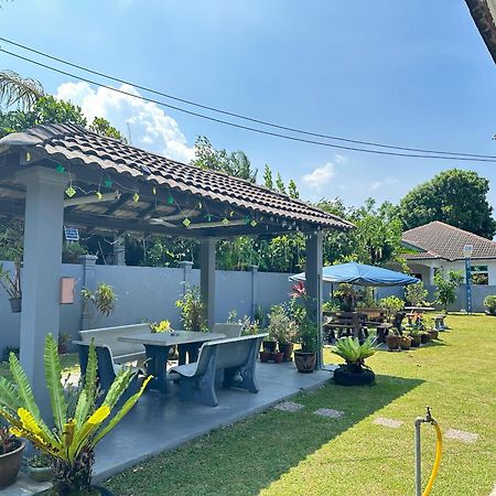 Tamu Nor Homestay Kuantan Exterior foto